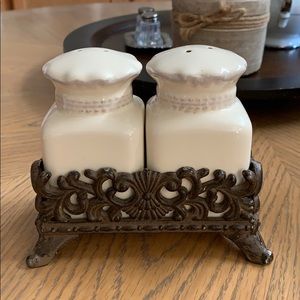 Salt and Pepper shakers